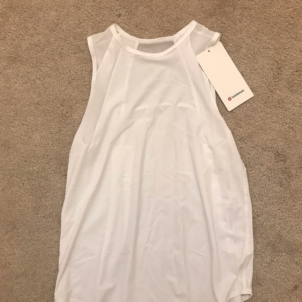 NWOT Lululemon sculpt tank 0